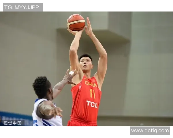 易建联：从篮球巨星到国家队领袖的辉煌历程与未来展望